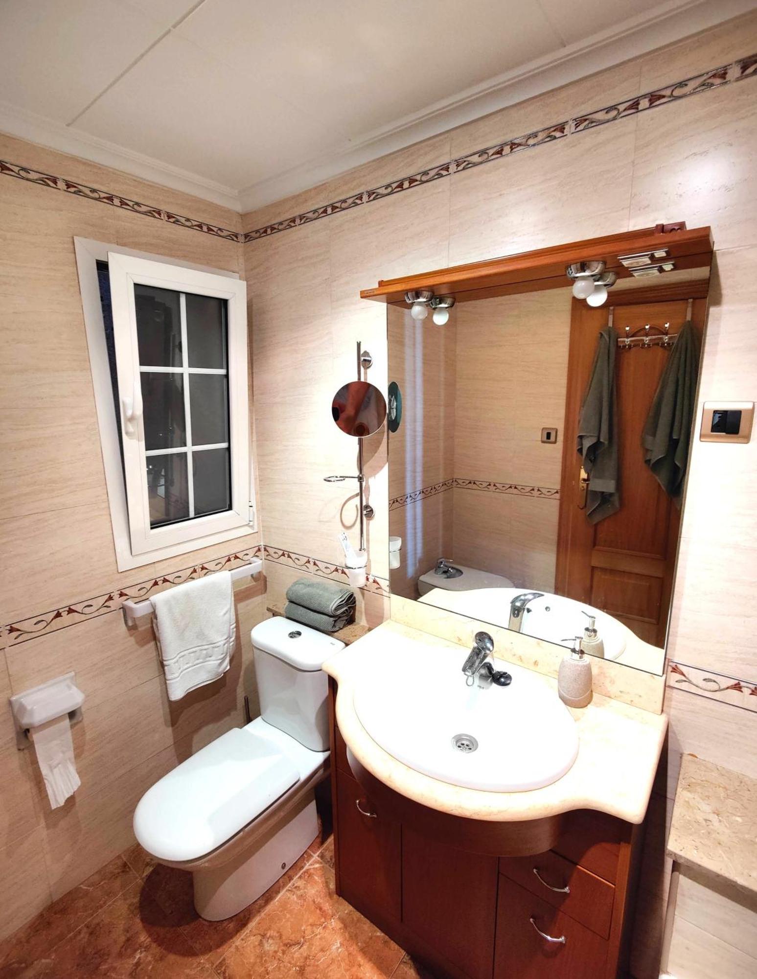 شقة Sunny Flat With Balcony And Sea Views كامبريلس المظهر الخارجي الصورة